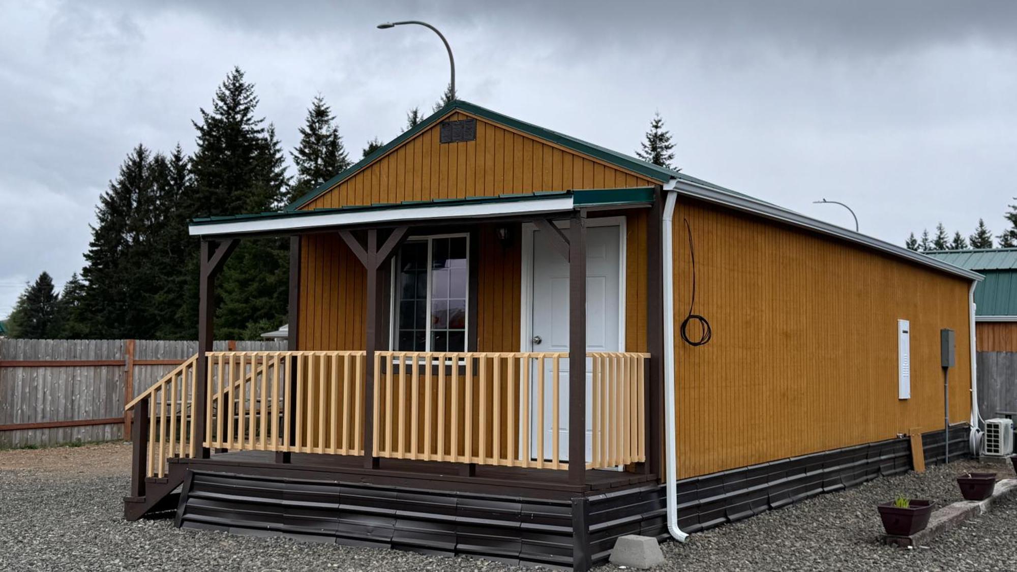 Far West Cabin-Tiny Homes Rental Форкс Экстерьер фото
